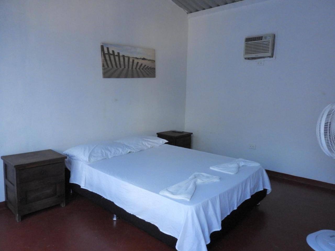 Hostal El Ruby Villavieja Eksteriør billede